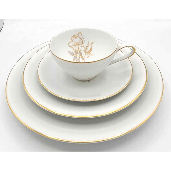KPM Krister China Germany Gold Rose Design. 4-Piece Set. Choice of quantity. - Picture 1 of 16